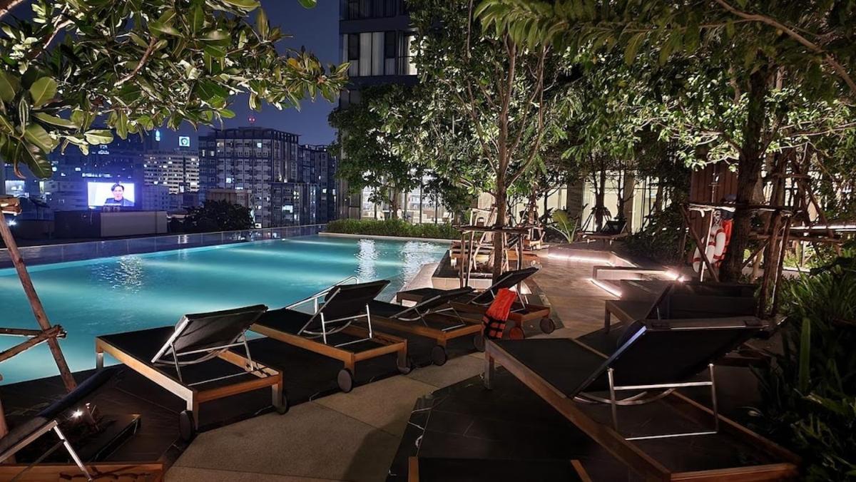 Luxury Amenities And View Bangkok
