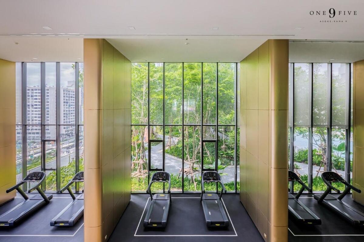 Luxury Amenities And View