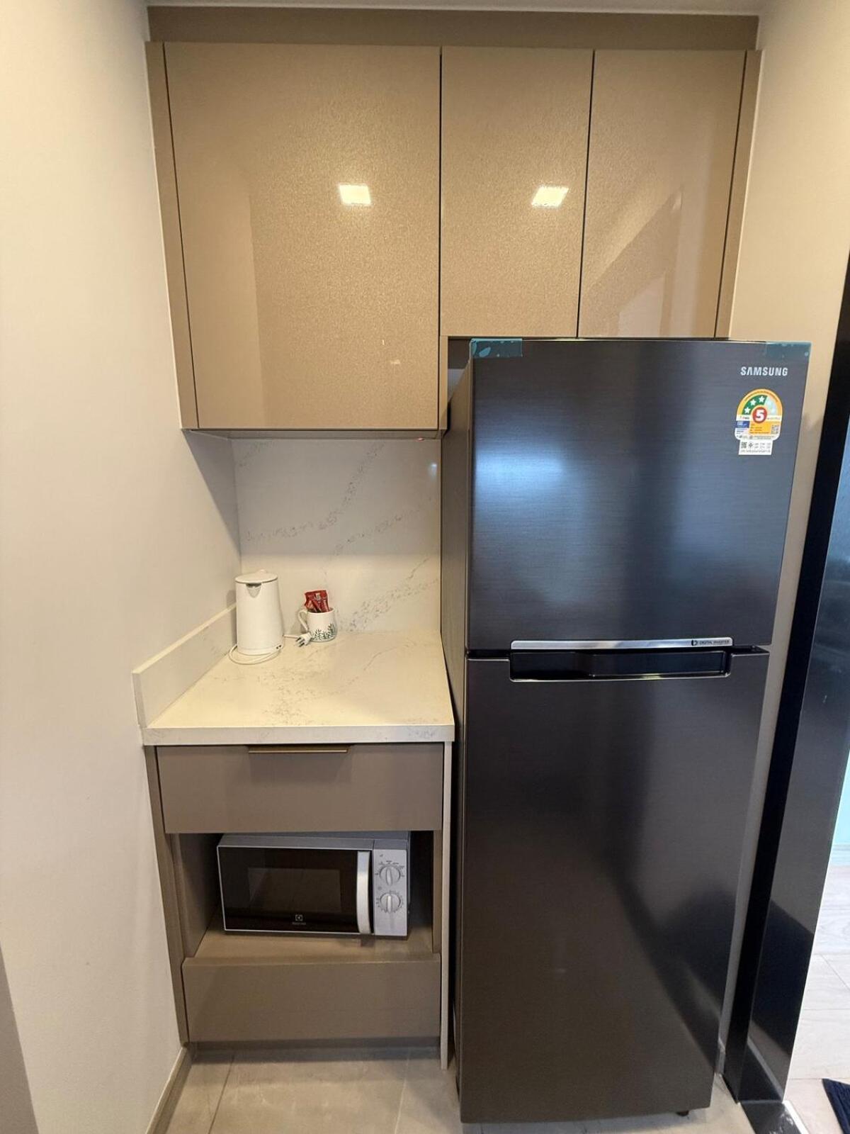 Luxury Amenities And View Apartment