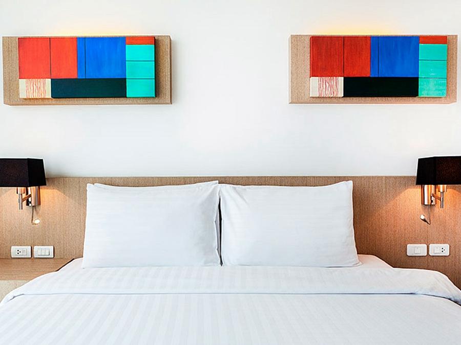 Vic 3 Hotel