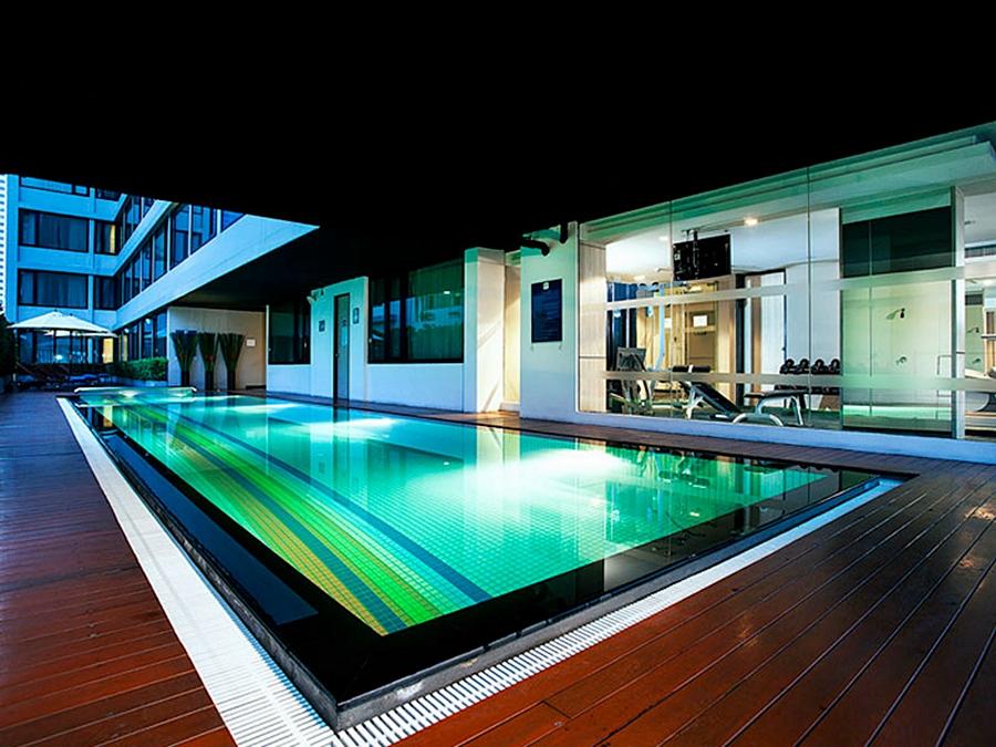 Vic 3 Hotel