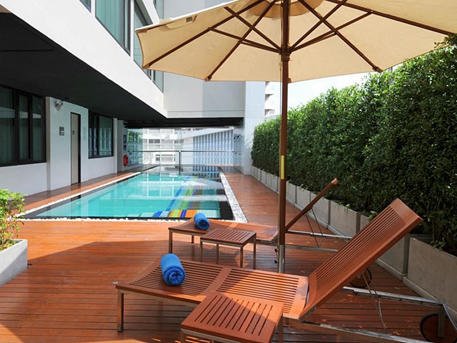 Vic 3 4* Bangkok