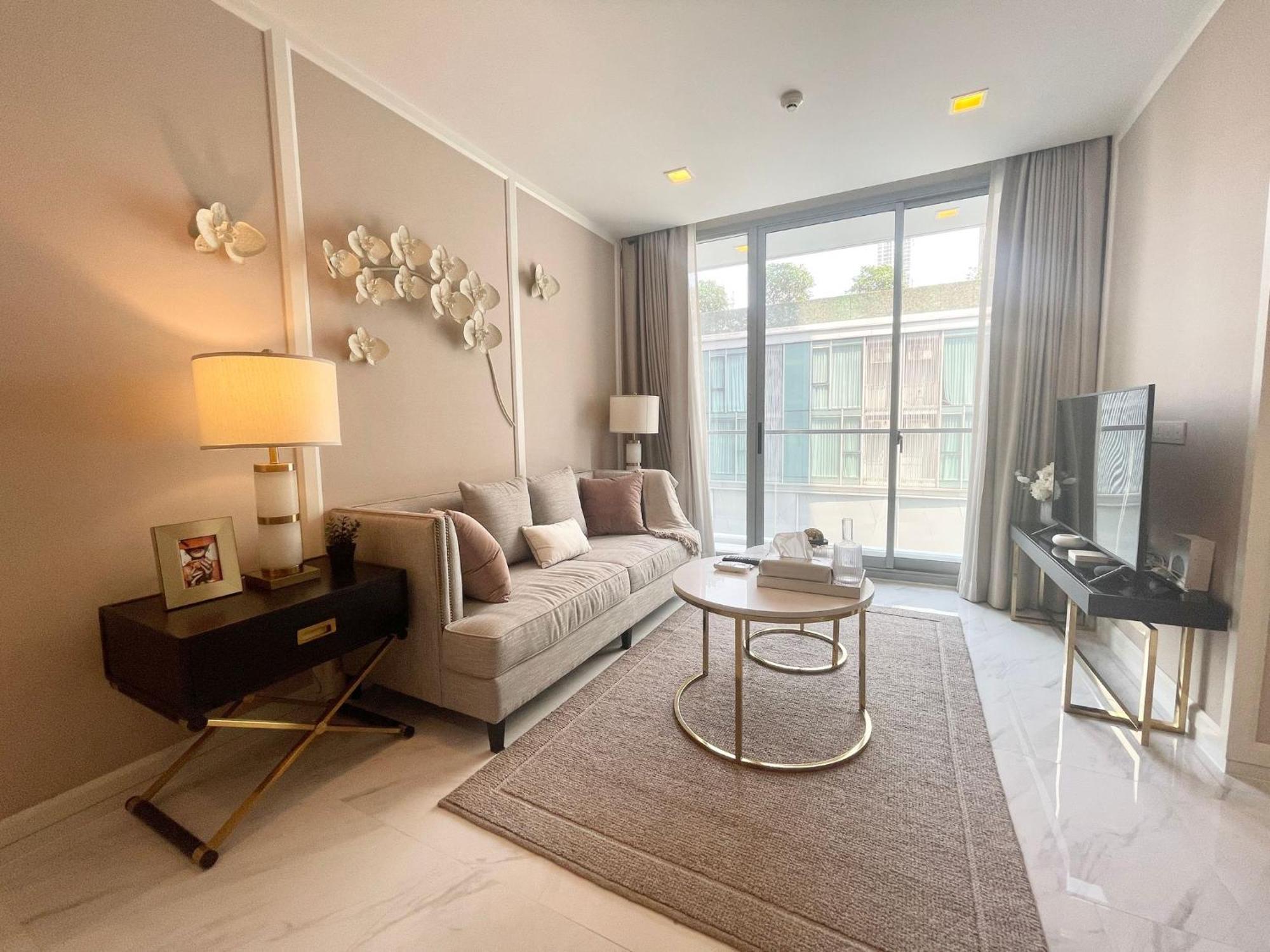 Luxury Sukhumvit Asoke Nana 65 Sqm Sleeps 4 *
