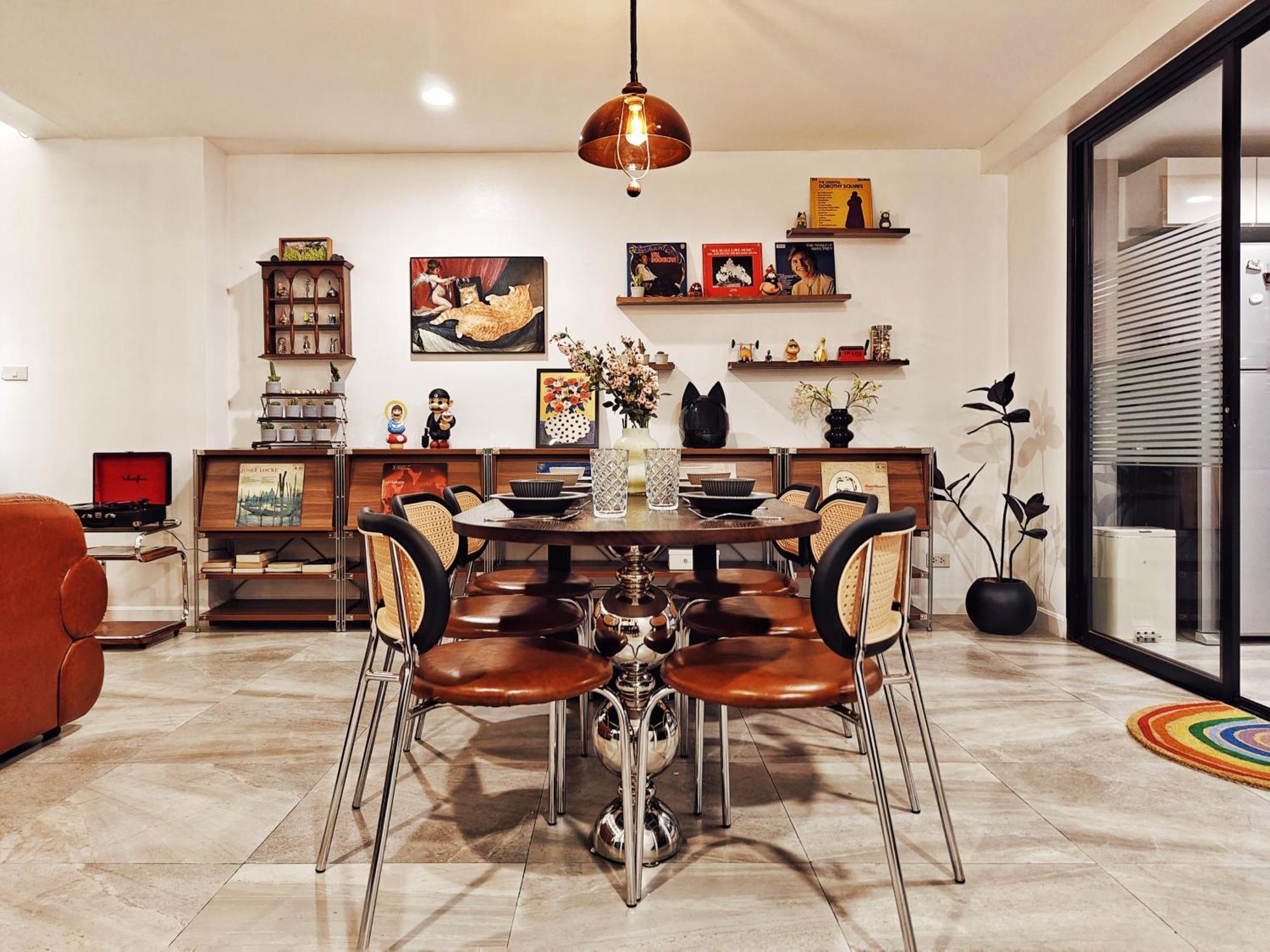 4br Modern Art With Free Wi-fi Netflix Vinyl Villa Bangkok