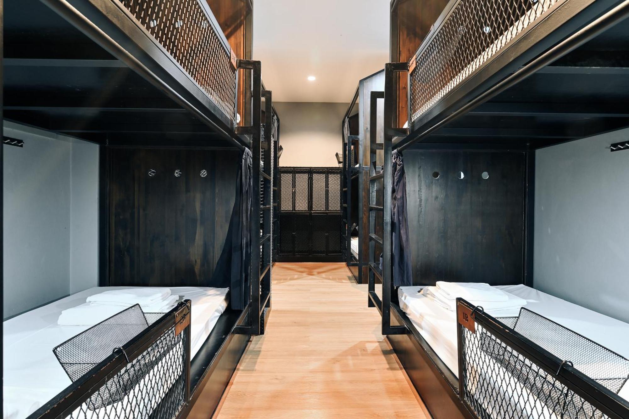 Castle Black Hostel Bangkok