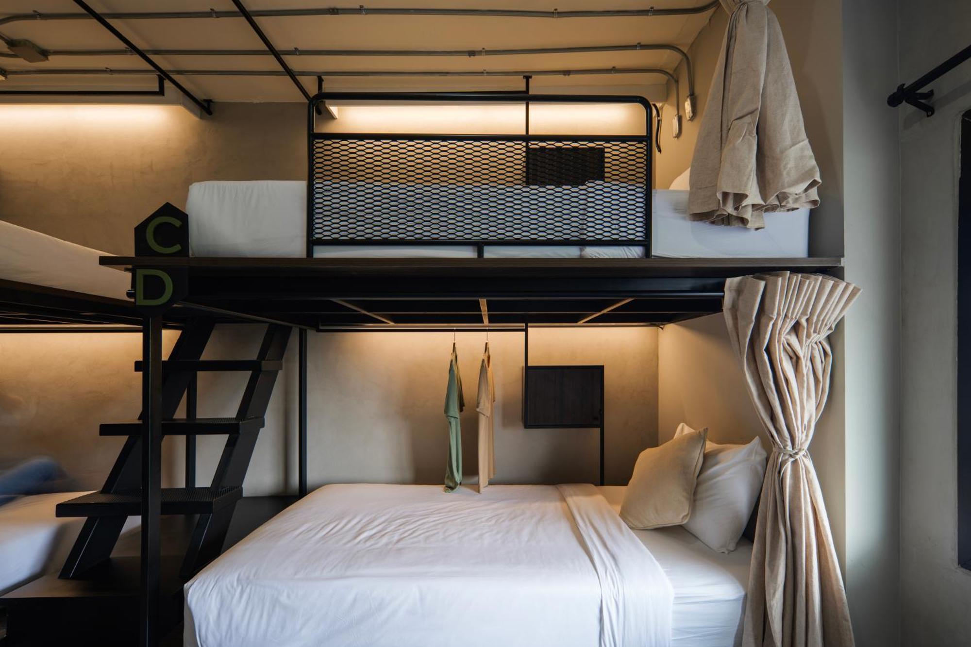 C'house Hostel