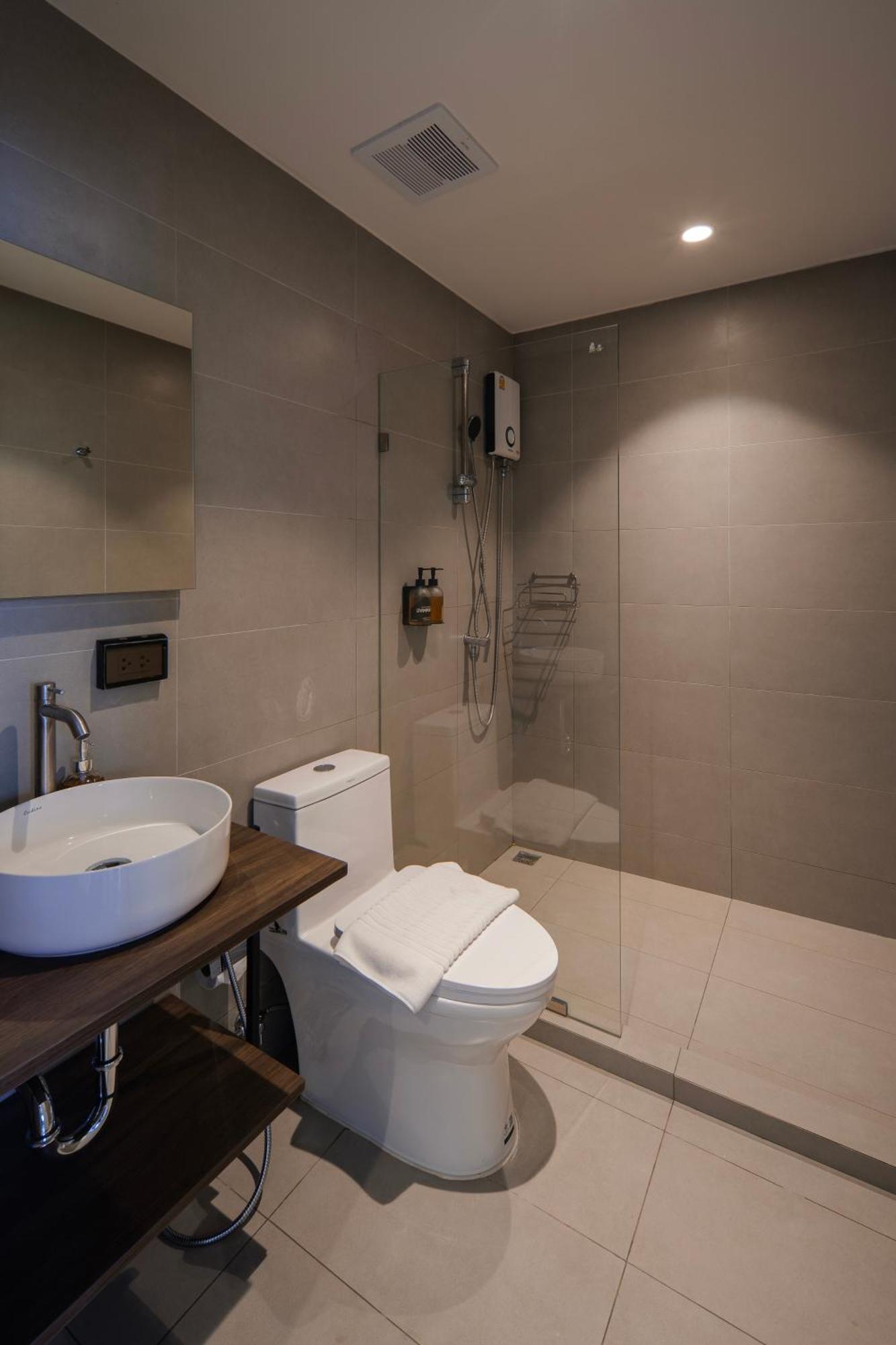 Hostel C'house
