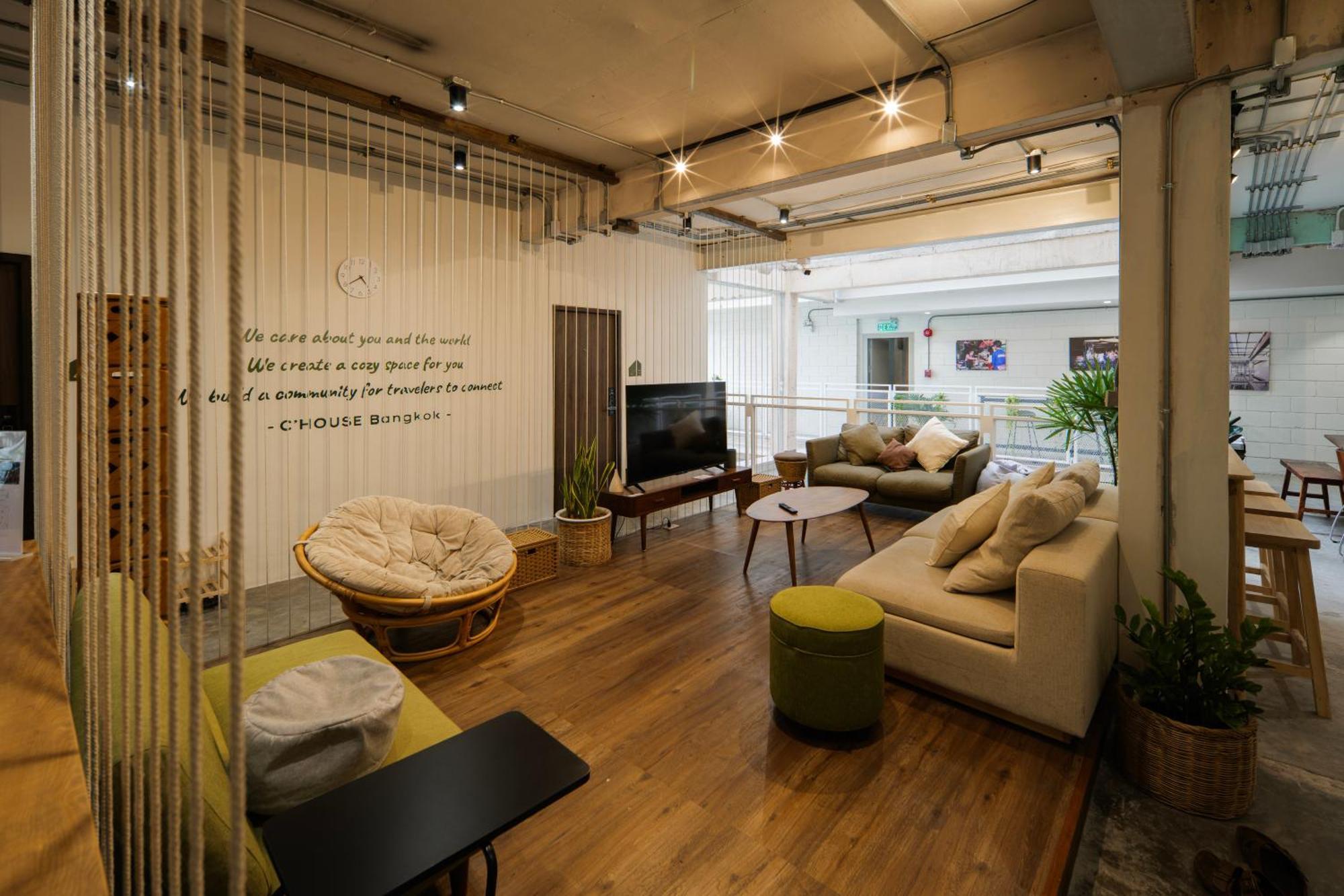 C'house Hostel