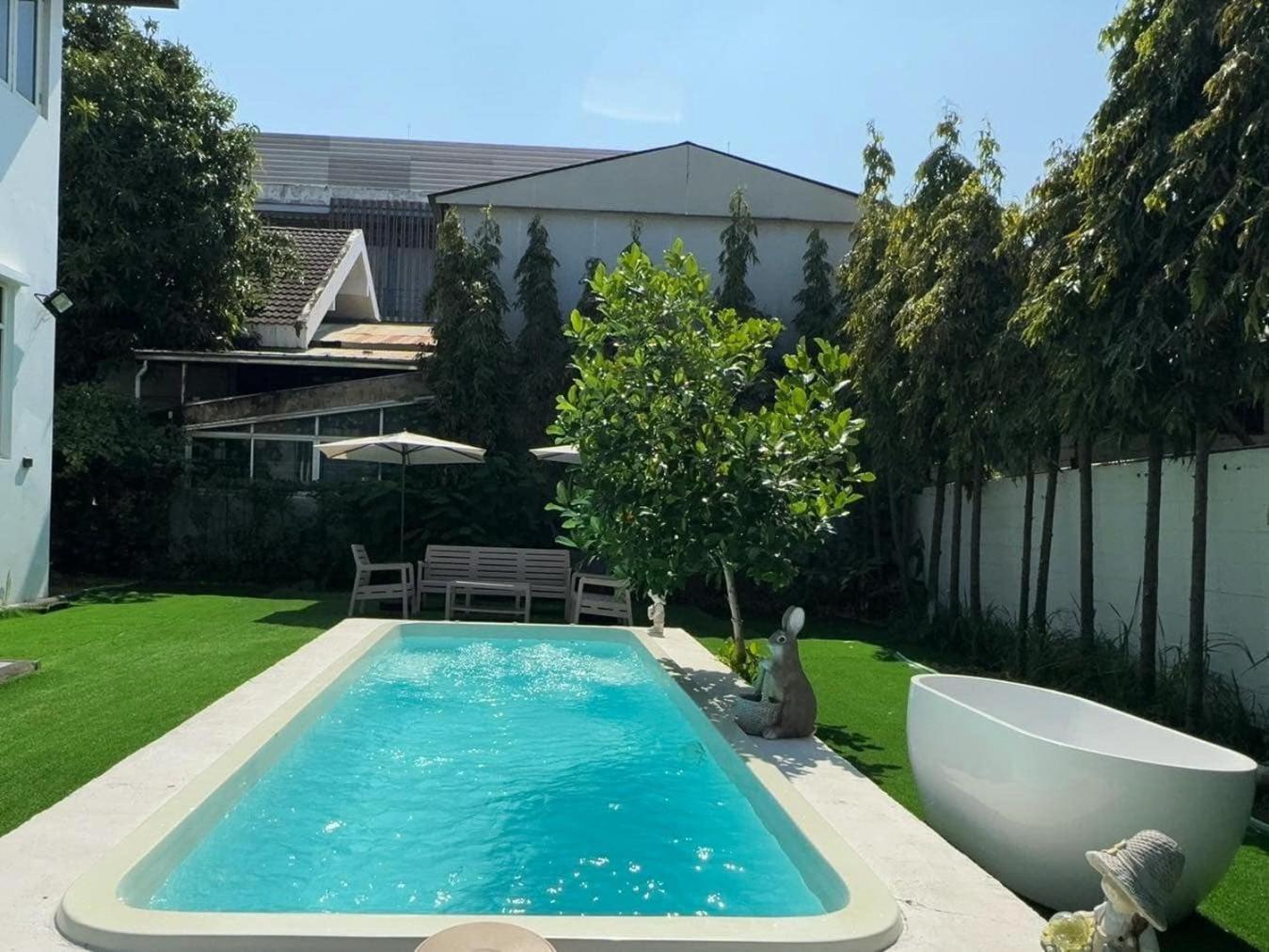 Pool 15