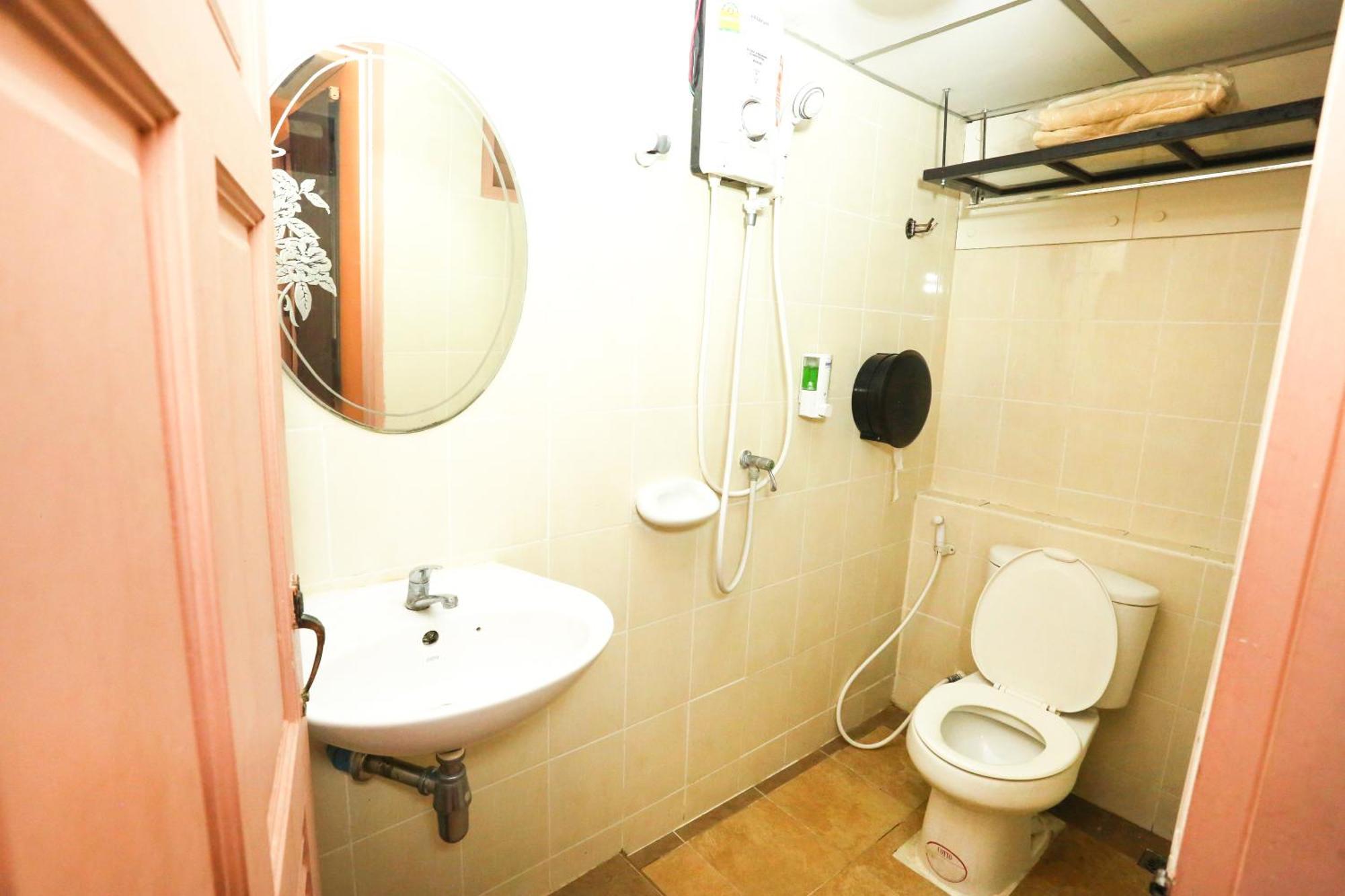 Hostel Pjr Chateau *