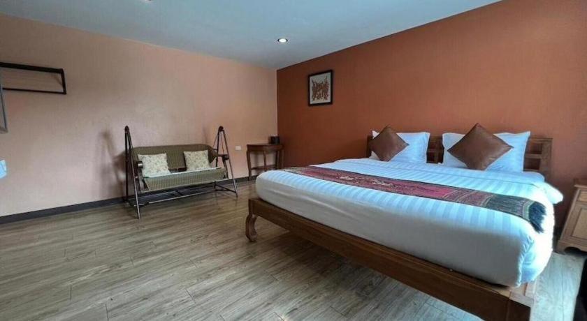 Phaphoom Boutique Hotel 3*