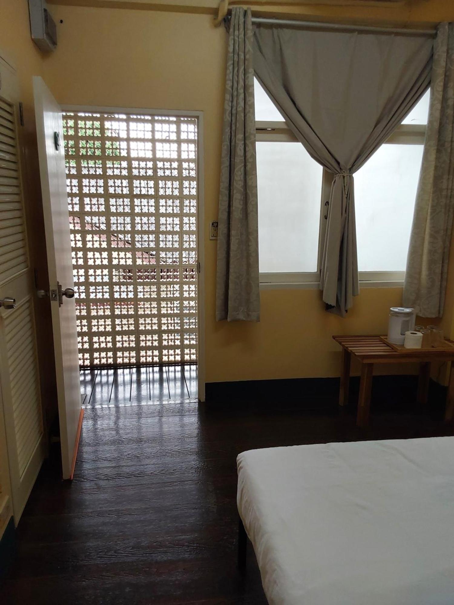 Gasthuis Kanyakorn House Near Khao San *