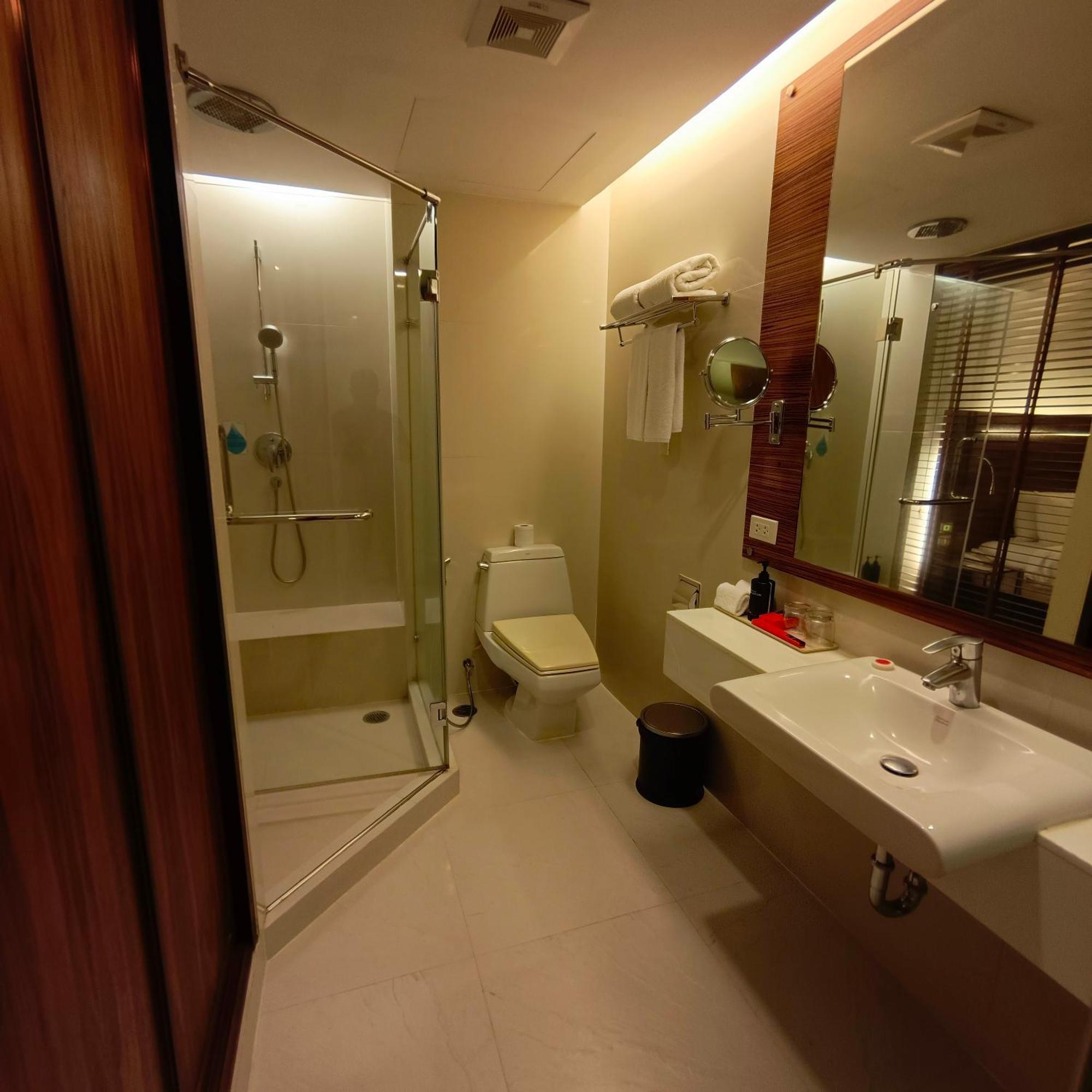 Sacha's Uno Hotel 3*