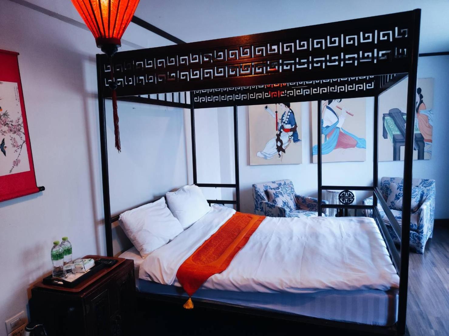Mstay Bed & Breakfast 3*