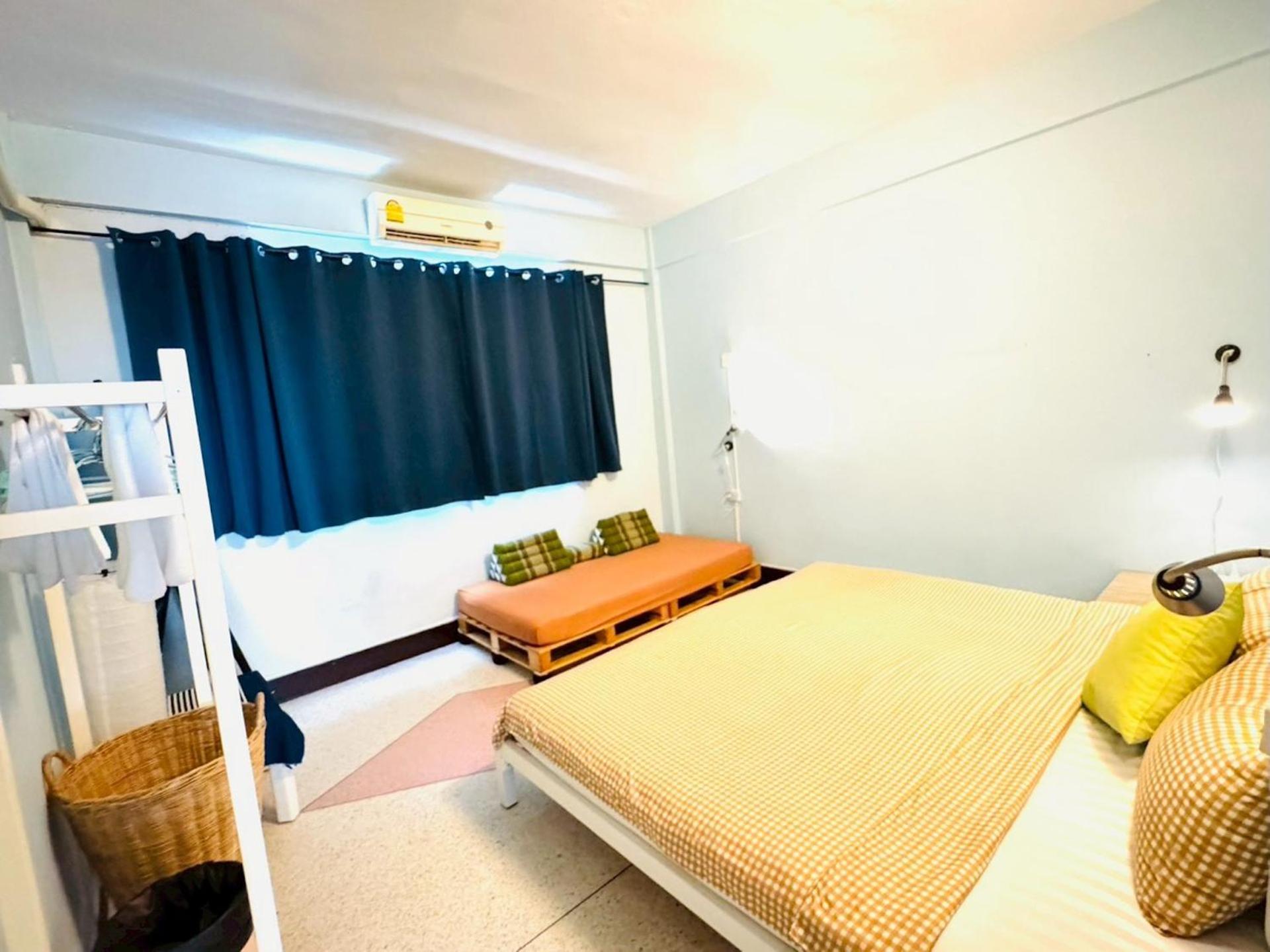 Hostel Baan Nampetch