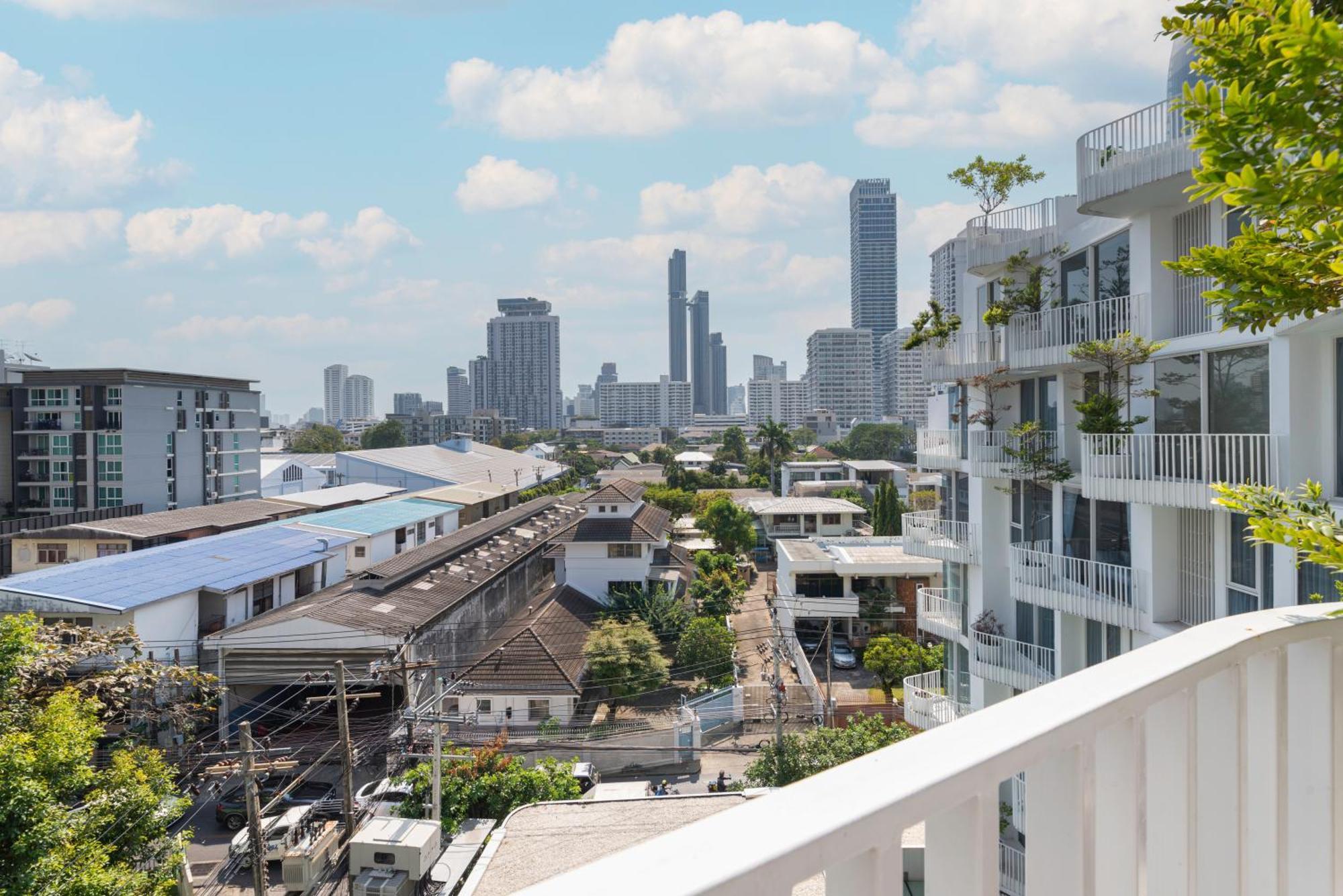 Zenith Loft Thonglor 20 By Legrant *