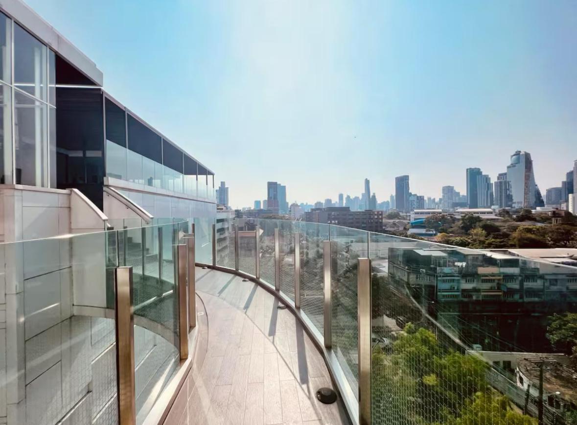 Apartment Zenith Ekkamai 1br King Size Sky View Bts Eakkamai