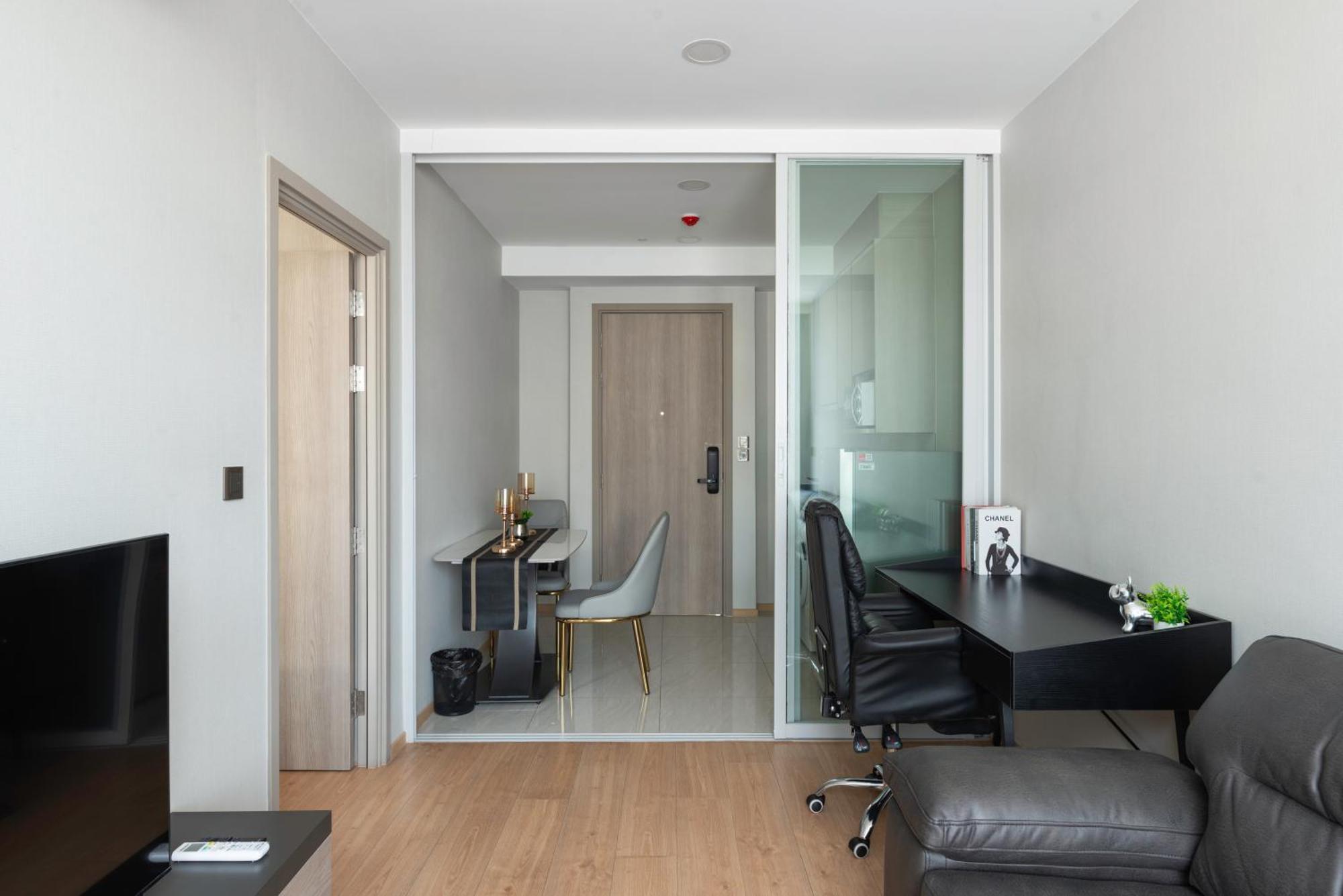 Zenith Loft Thonglor 20 By Legrant Bangkok