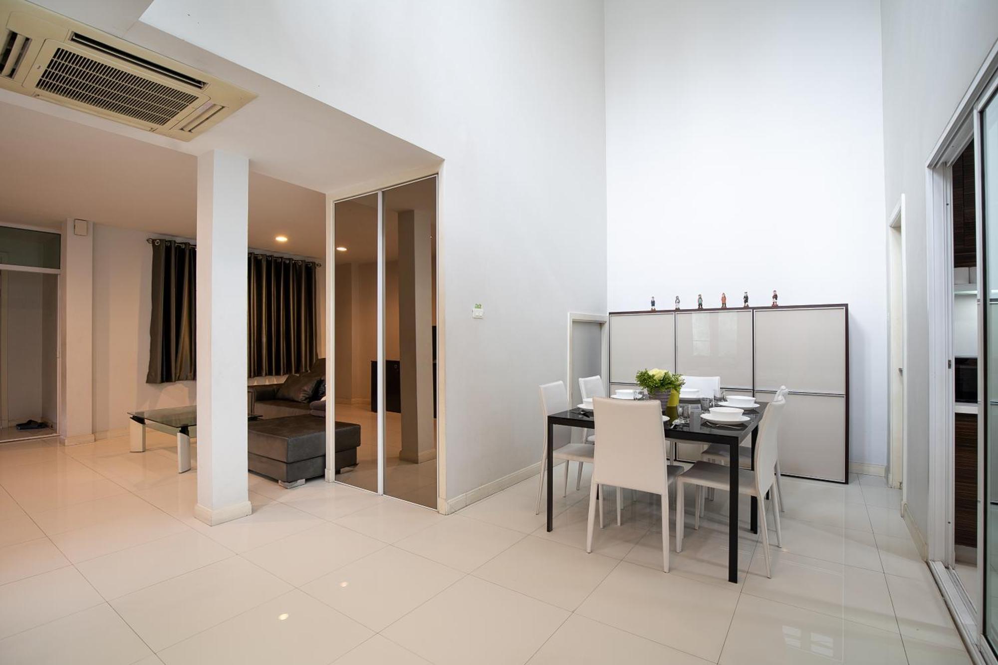 Apartment Inhome The Grand Bless Sukhumvit 16 *