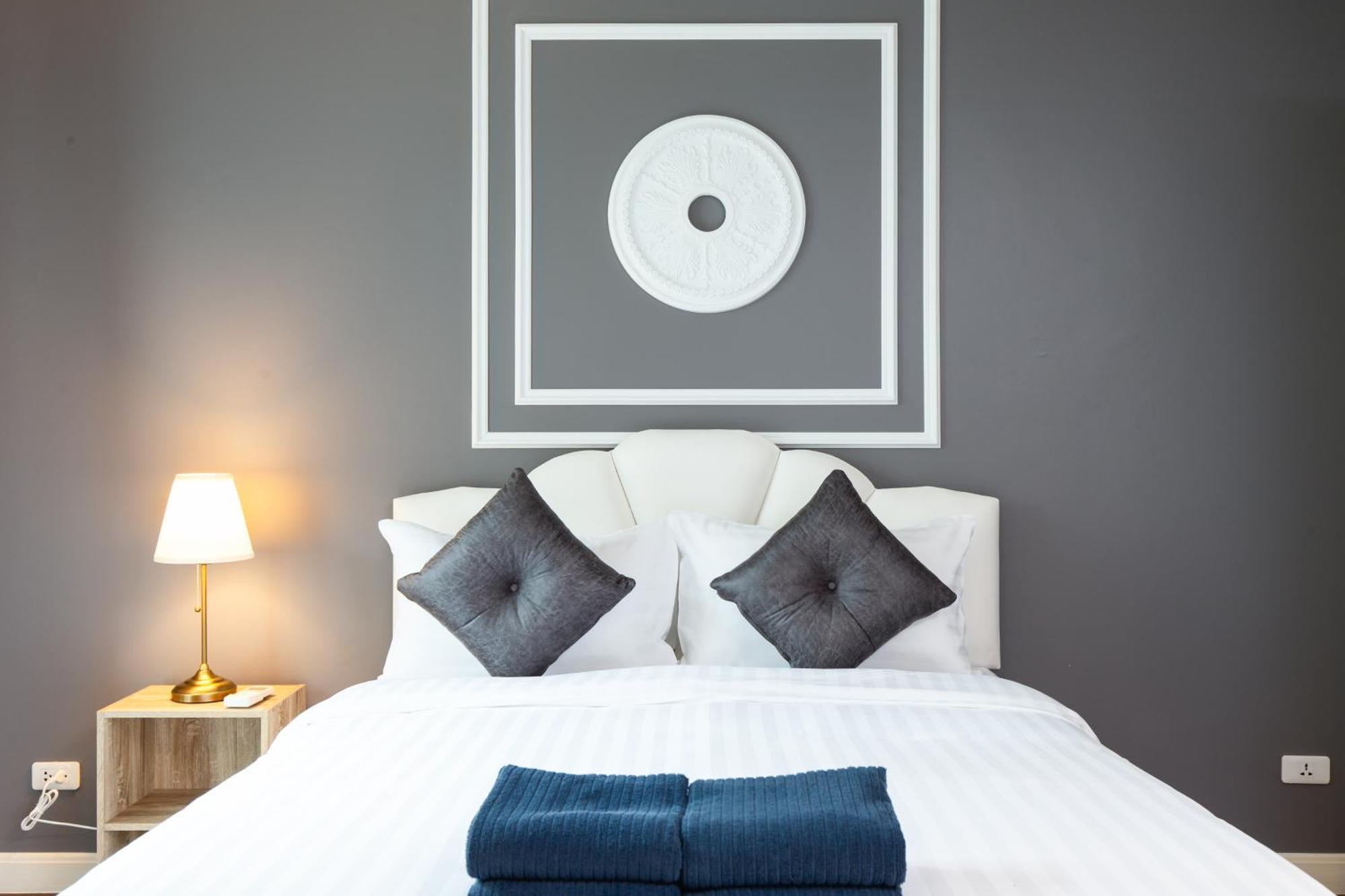 Inhome The Grand Bless Sukhumvit 16 *