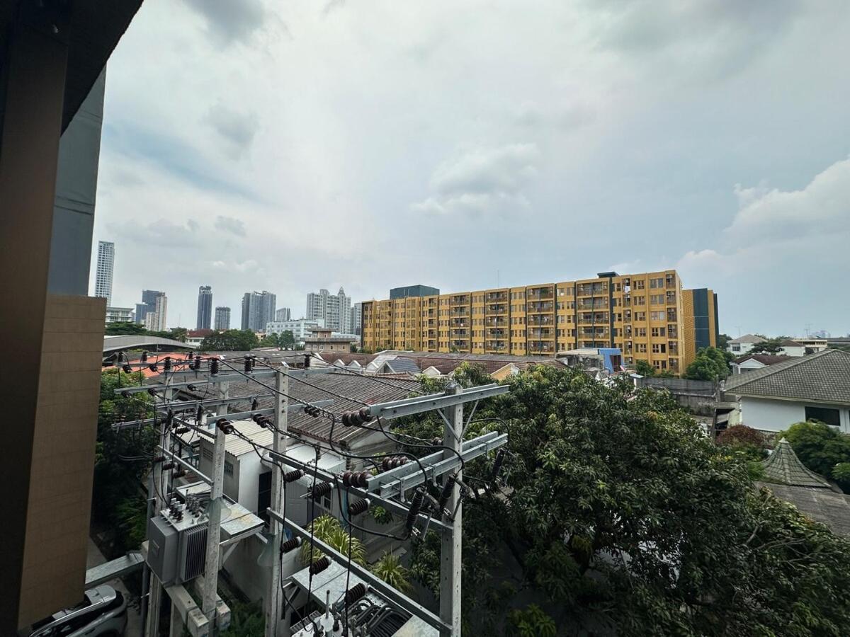 Chill - Bts On Nut - Pool, Gym, Fast Wi-fi Apartment