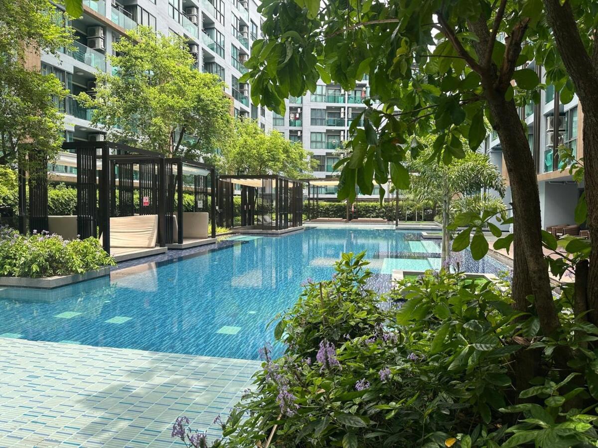 Chill - Bts On Nut - Pool, Gym, Fast Wi-fi Bangkok