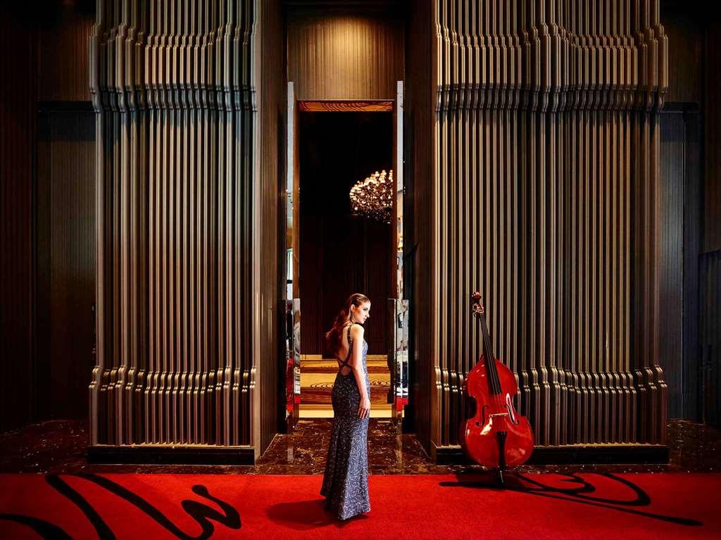 Hotel So/