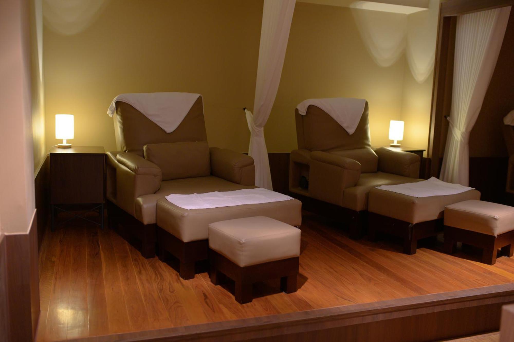 Town In Town Hotel