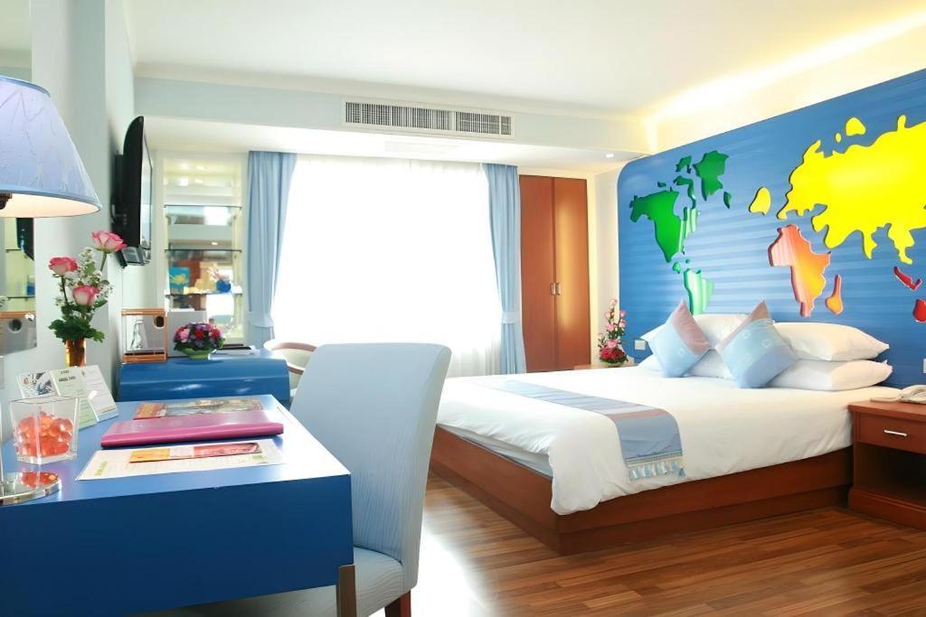 Hip Hotel 3*