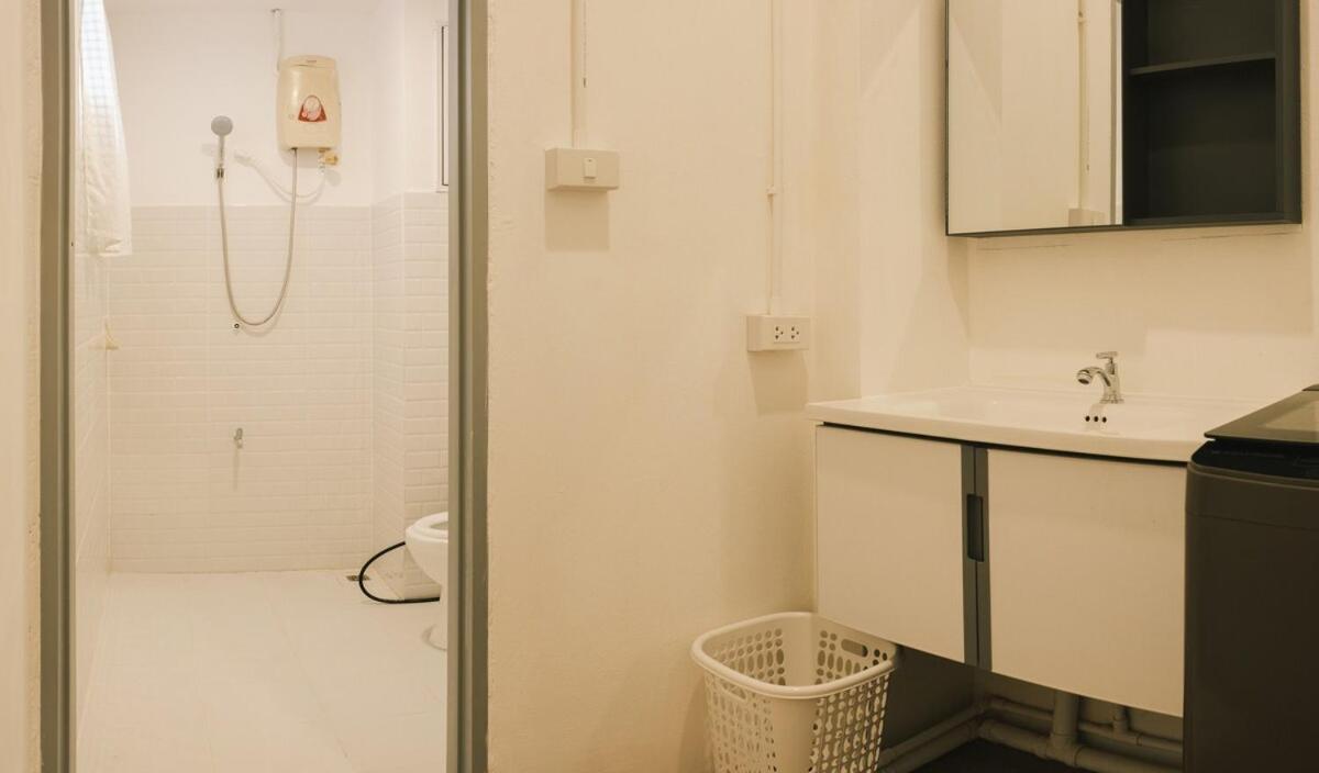Apartment Center Newly Renovate 2br King Size Bed Bangkok
