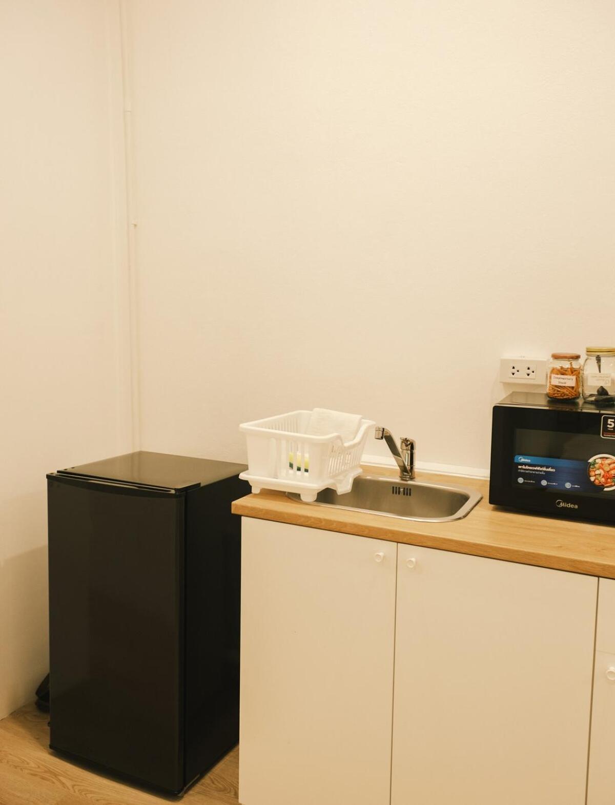 Center Newly Renovate 2br King Size Bed *