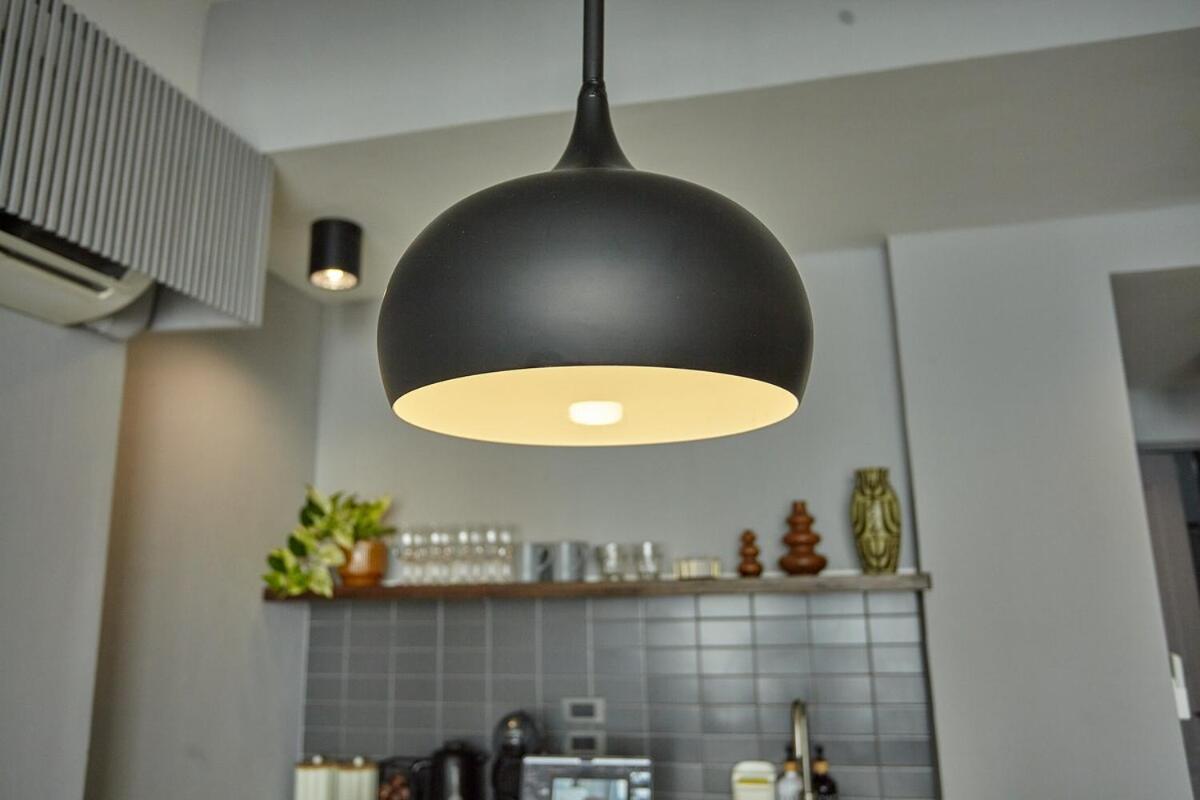 Stylish In Prime Sukhumvit-next To Bts Nana Apartment