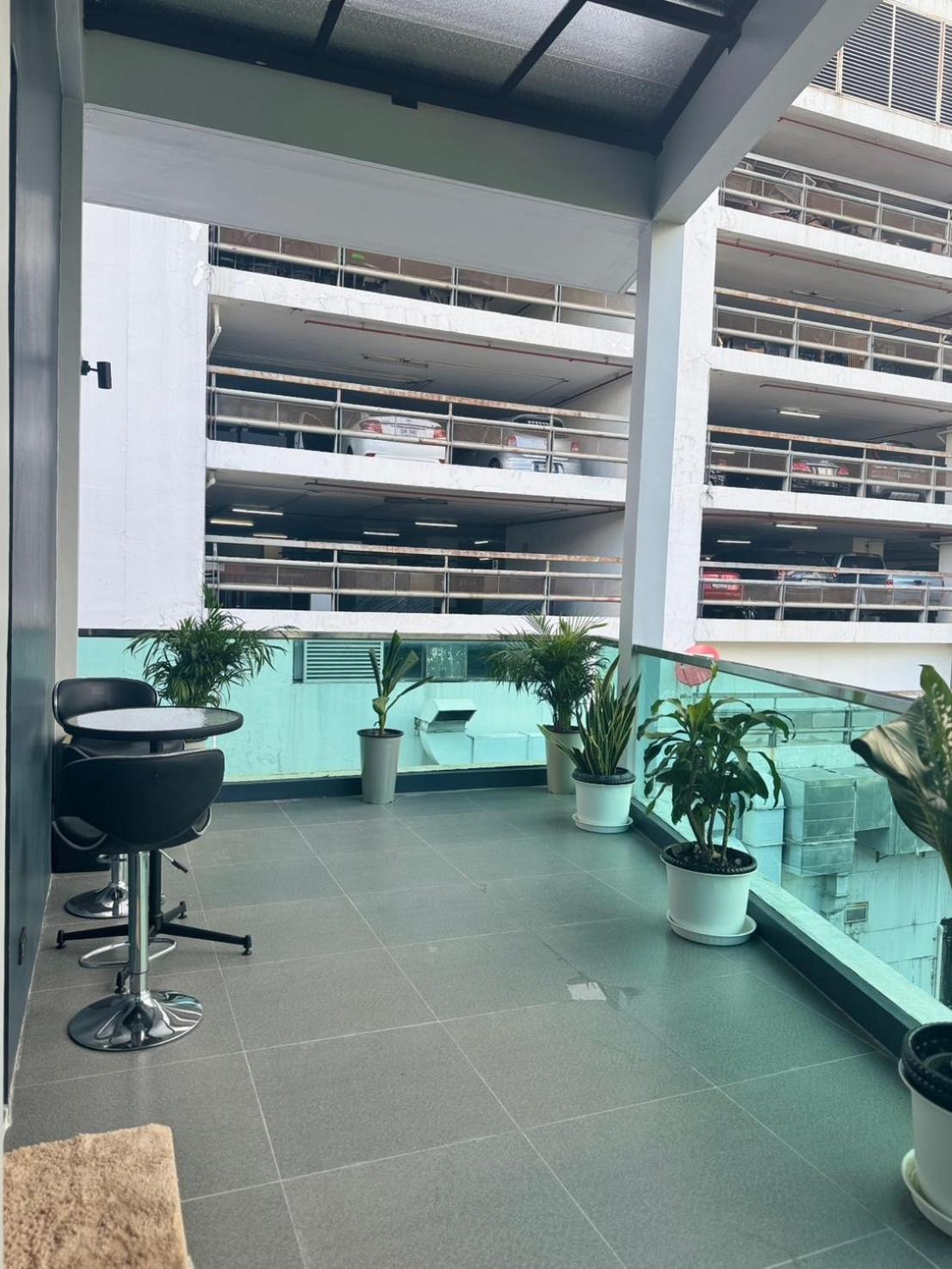 Hostel Usman Halal Bangkok
