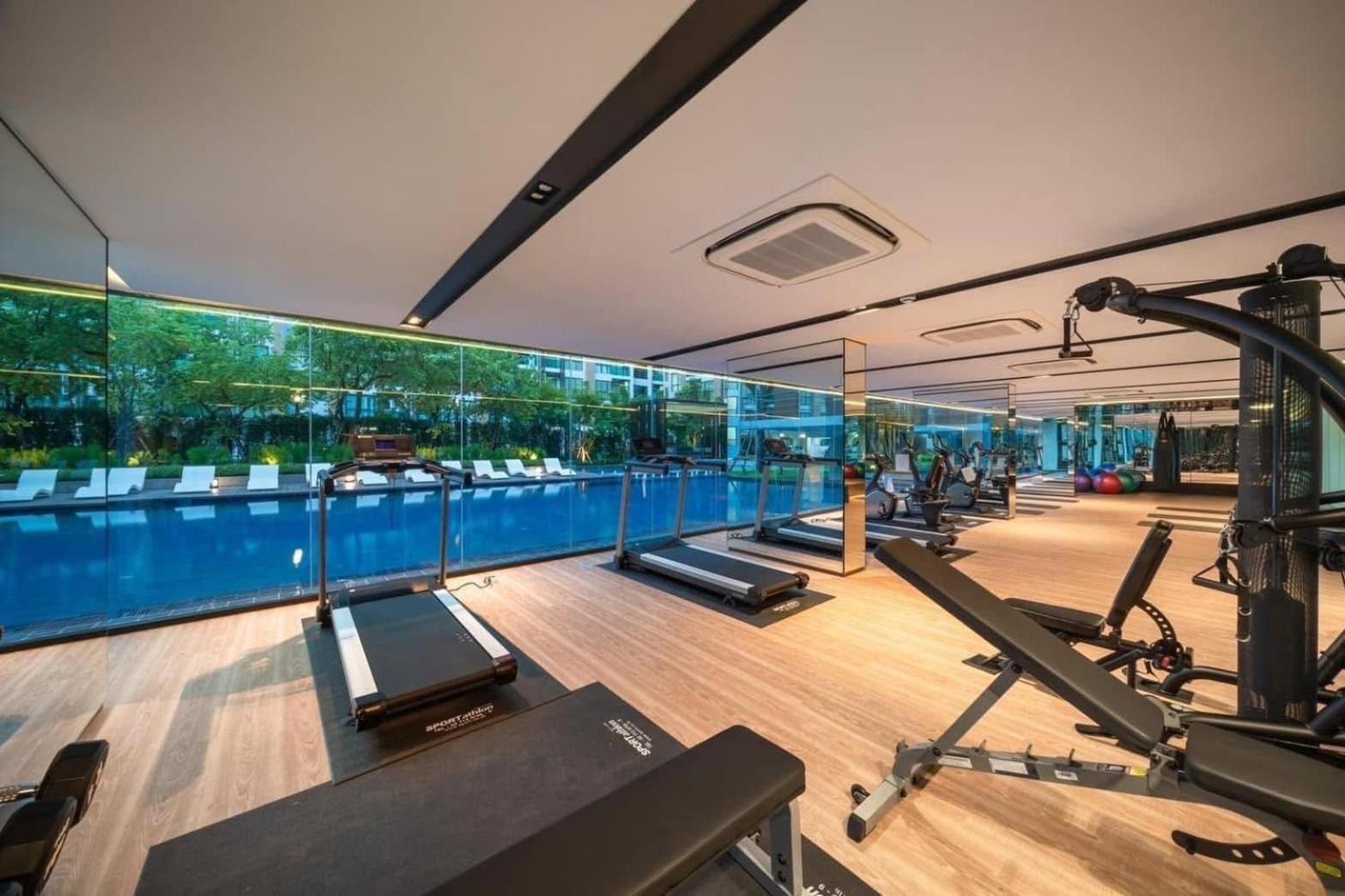 Sukhumvit Pool&gym Wi-fi Free Bus To Bts *