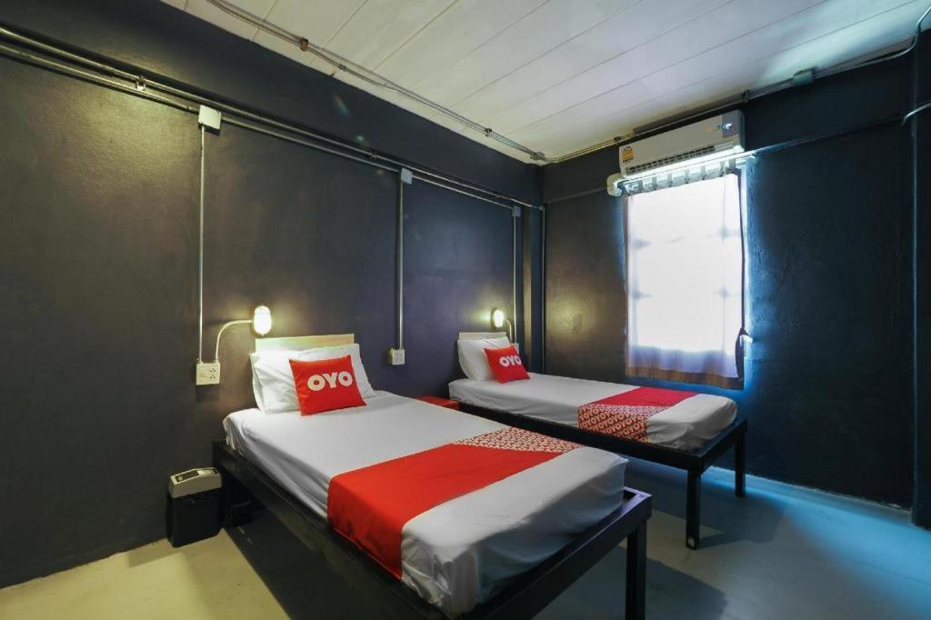 Oyo 75332 Vm1 Hotel 2*
