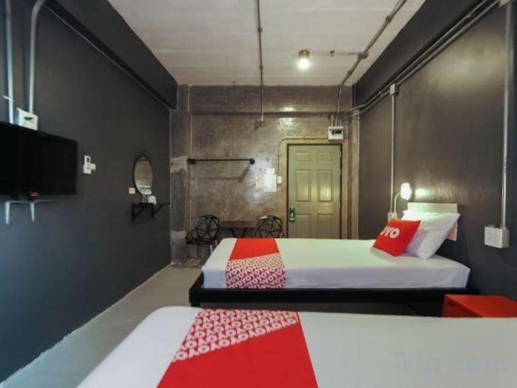 Oyo 75332 Vm1 Hotel Bangkok