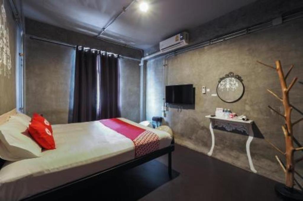 Oyo 75332 Vm1 Hotel Bangkok