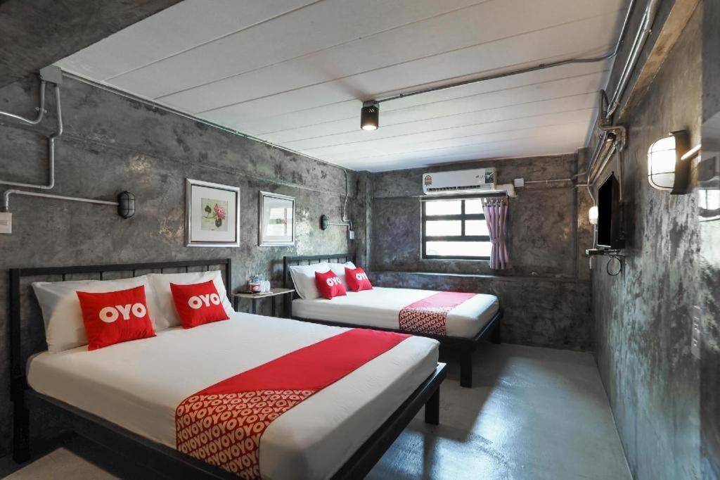 Hotel Oyo 75332 Vm1 2*