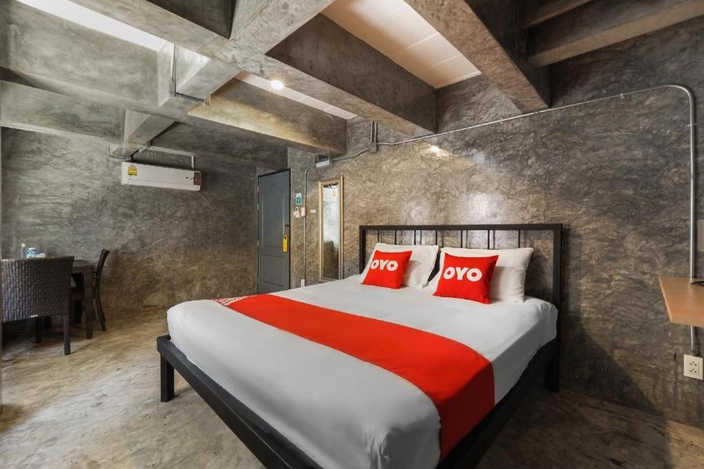 Oyo 75332 Vm1 Hotel Bangkok