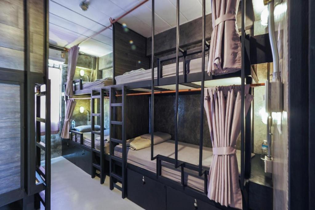 Oyo 75332 Vm1 Hotel Bangkok