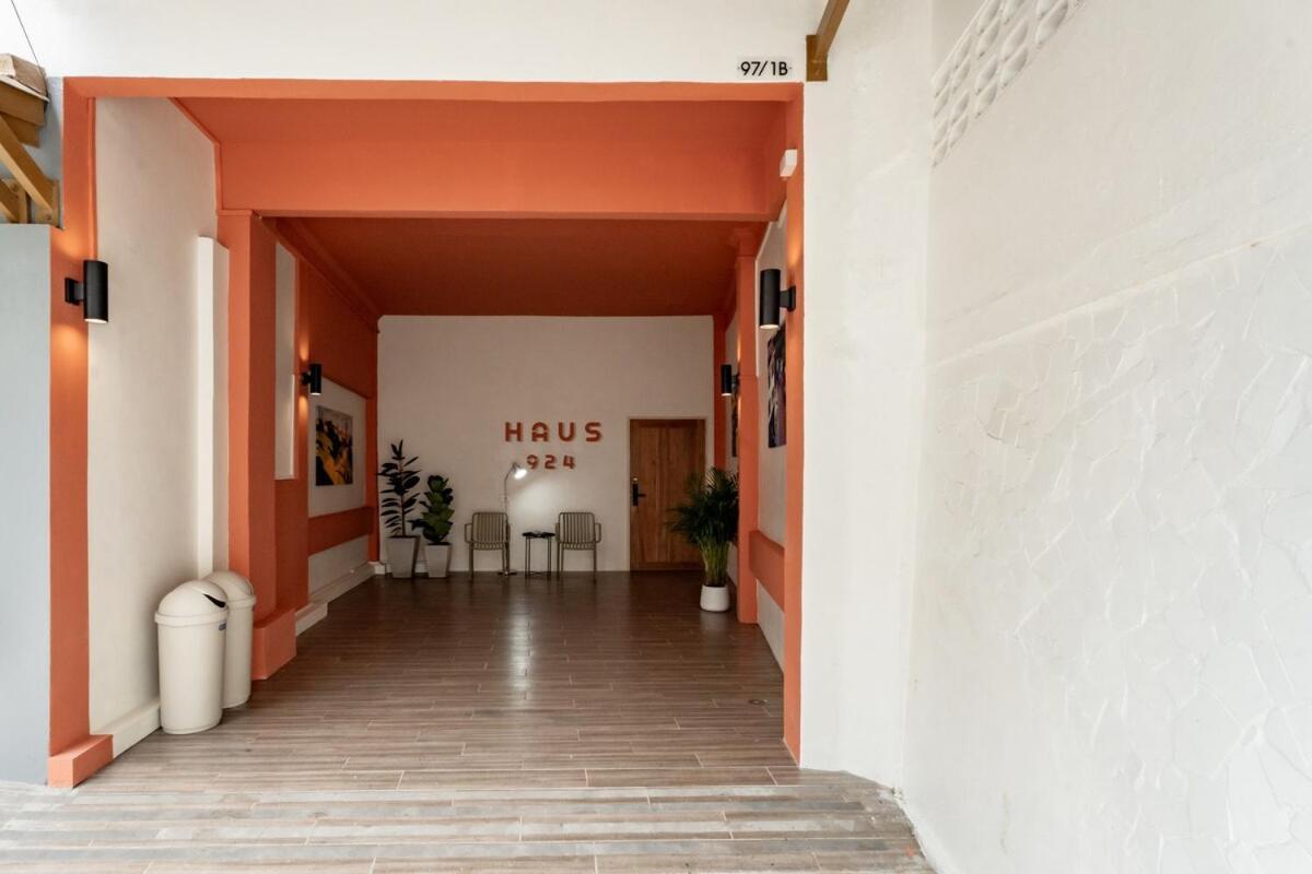 Haus 924 L 5-level Sanctuary In Ekkamai Bangkok