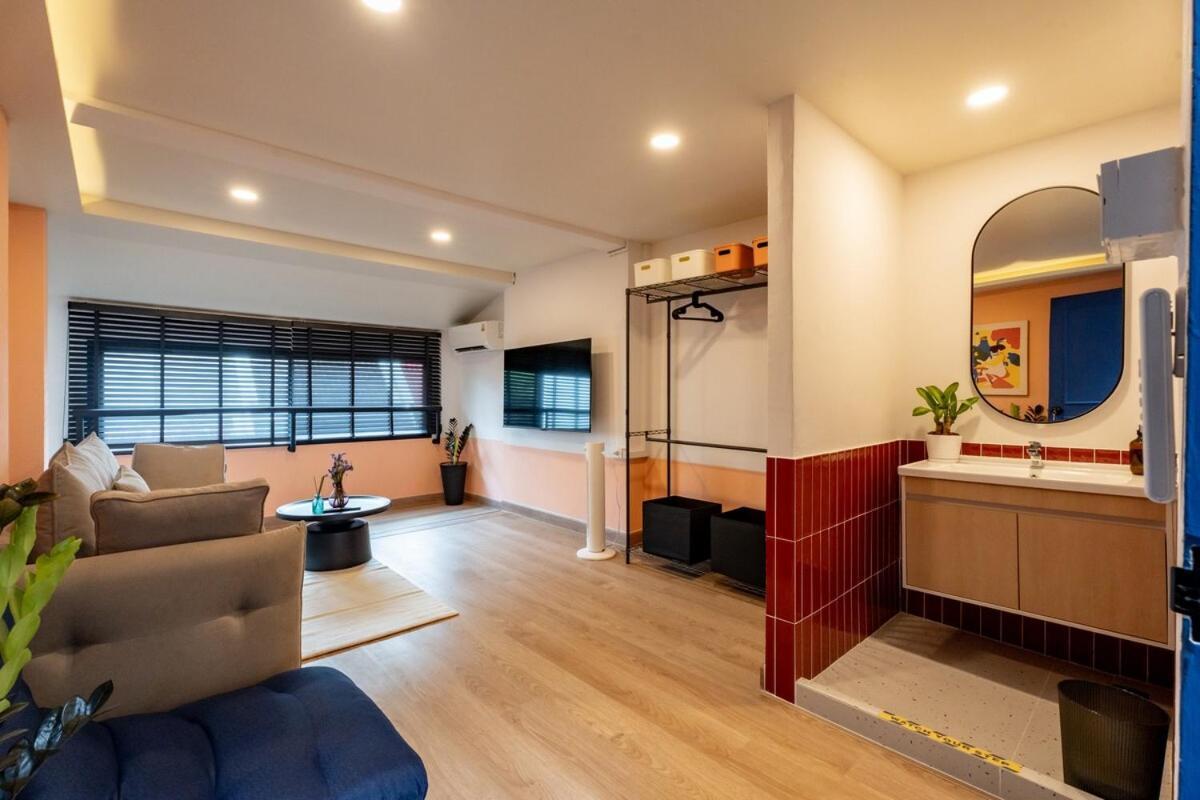 Haus 924 L 5-level Sanctuary In Ekkamai Bangkok