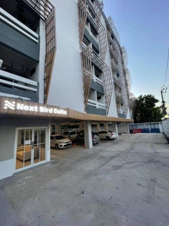 Next Bird Sha Hotel
