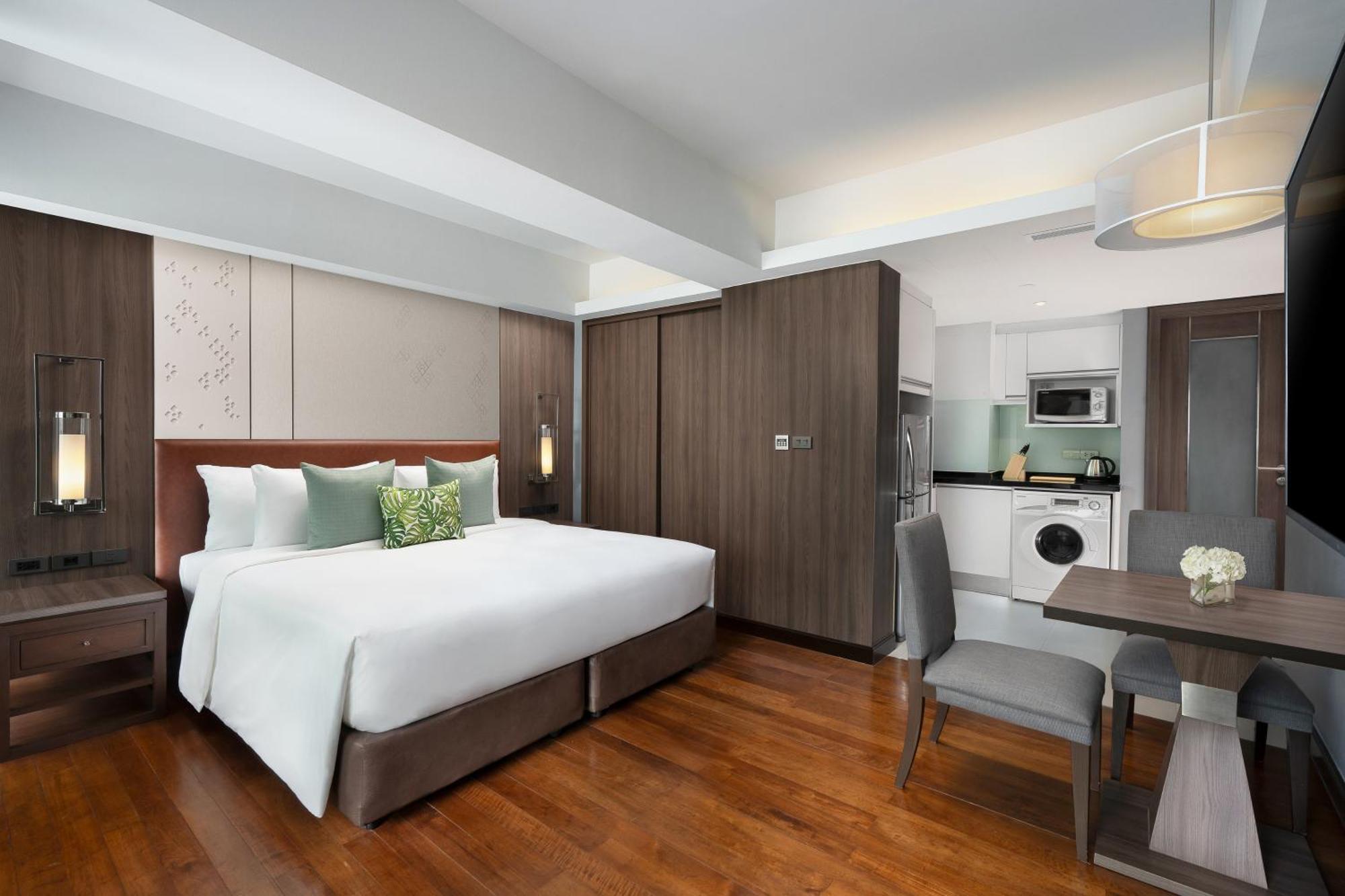 Novotel Living Sukhumvit Legacy