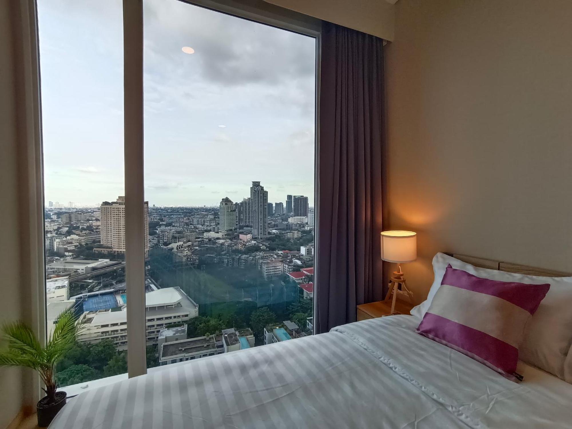 1bed High Floor Close Tobts Ekamai Apartment *