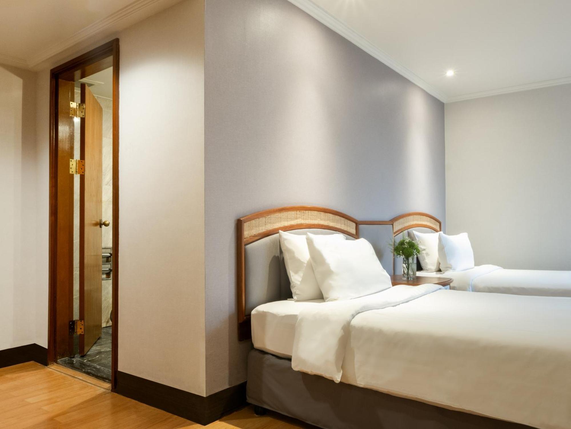 Rembrandt Residences Hotel