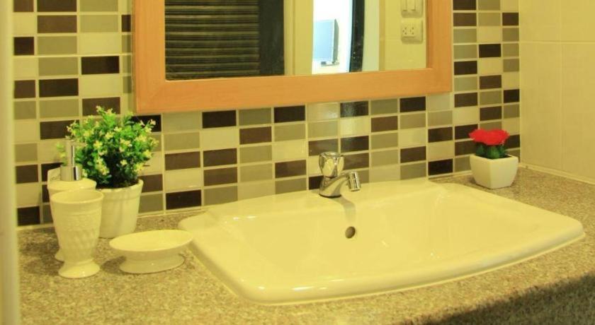 Ipremium Sukhumvit 81 Hotel 3*