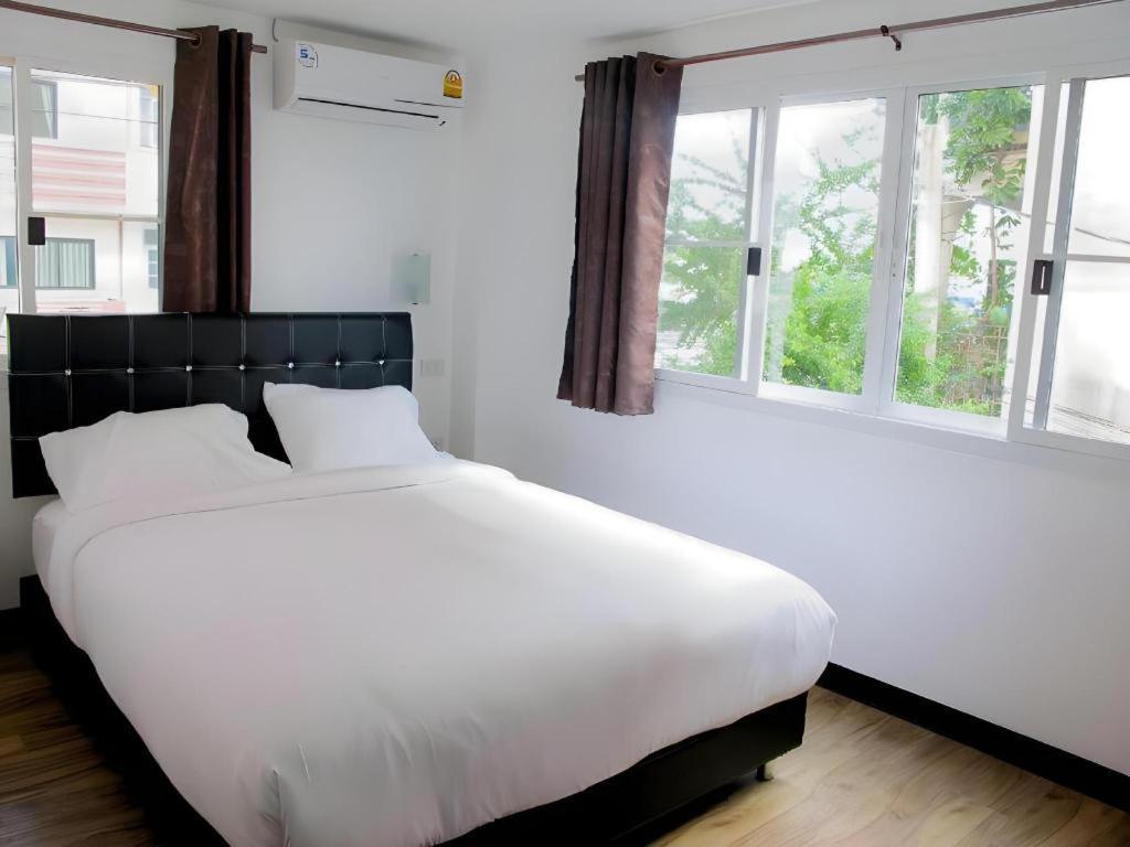 Asrama Hoppers Place Donmuang