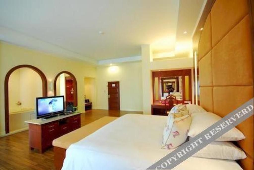 Hip Hotel 3*