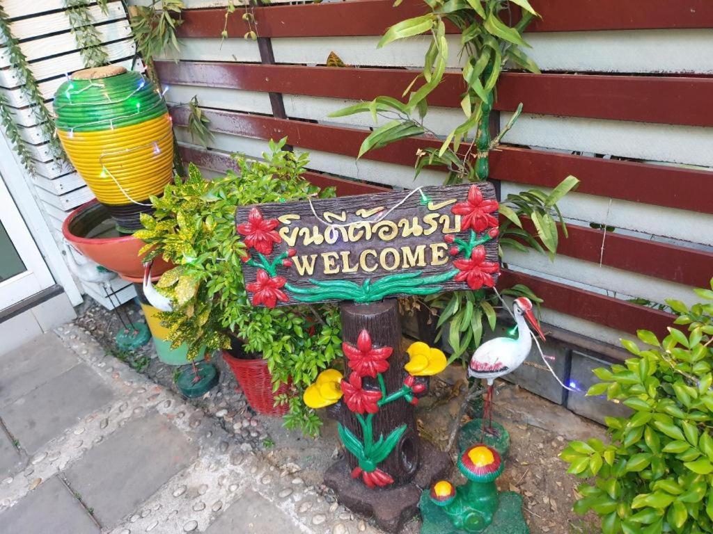 Friends House Resort Bangkok